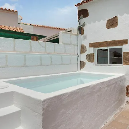 Tatil Evi Holiday Cottage Santa Lucia